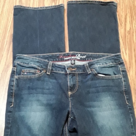 Tommy Hilfiger Freedom Flare Bootcut Jeans sz 10 - Picture 3 of 7